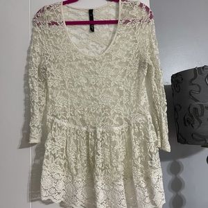 Jessica Simpson 3/4 sleeve blouse
